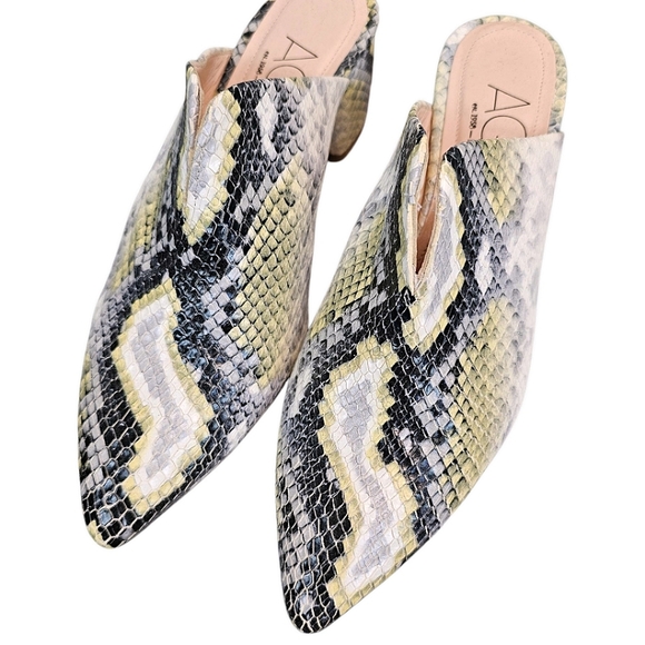 AGL Leather Snakeskin Pointed Toe Mules Size 7.5 Green & Gray Designer Luxury - Picture 10 of 15